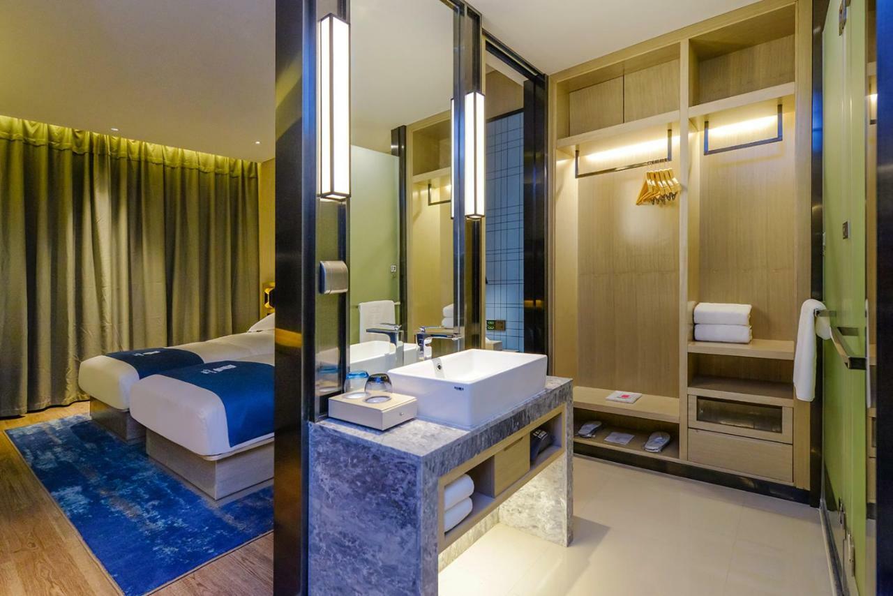 Yishang Hotel Chongqing Bagian luar foto